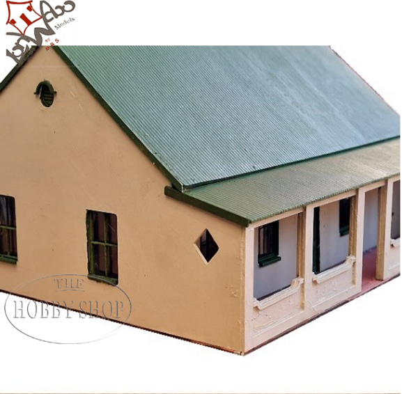 Lonwabo-MRS HO Karoo Farm House Medium