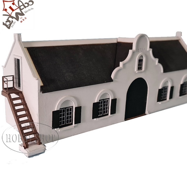 Lonwabo-MRS HO Karoo Farm House Medium