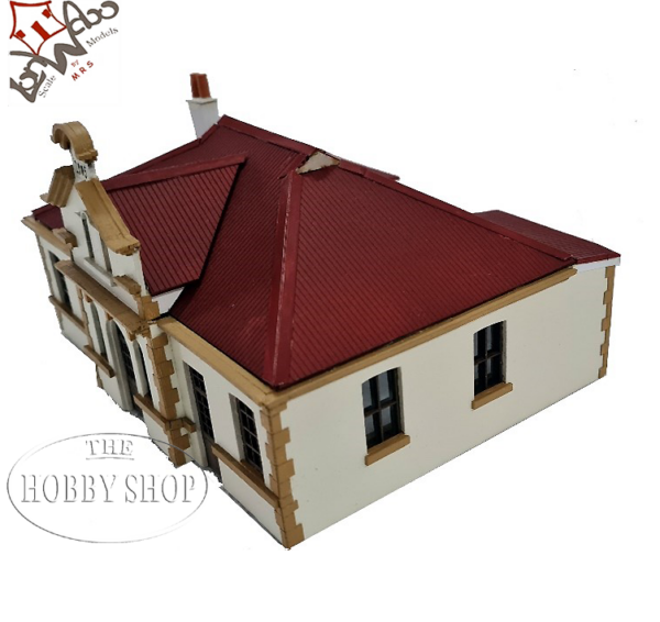 Lonwabo-MRS HO Karoo Farm House Medium