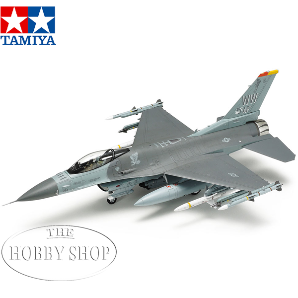 Tamiya 1/72 F-16CJ with Full Equipment Load