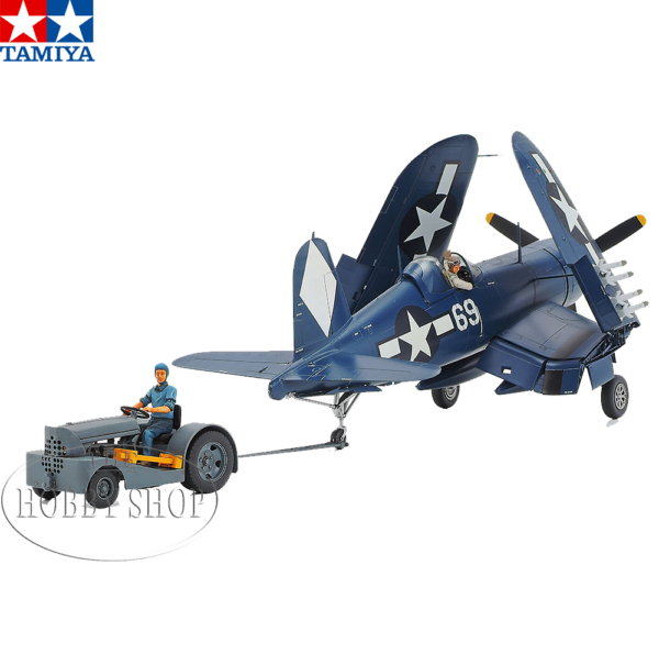 Tamiya 1/48 F4U-1D Corsair with Moto Tug
