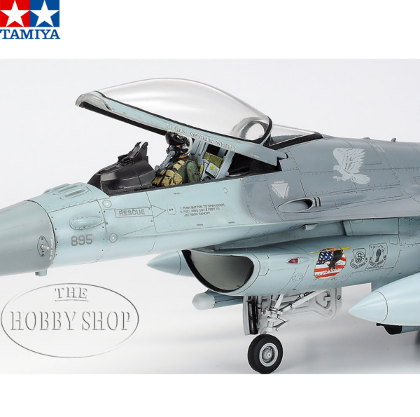 Tamiya 1/48 F-16CJ Fightring Falcon Block 50 Tamiya 1/48 F-16CJ Fightring Falcon Block 50