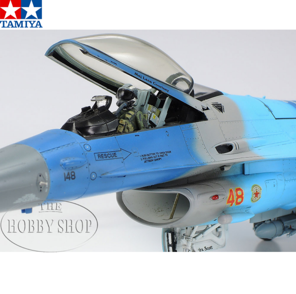 Tamiya 1/48 F-16CN Agressor Adversary Tamiya 1/48 F-16CN Agressor Adversary