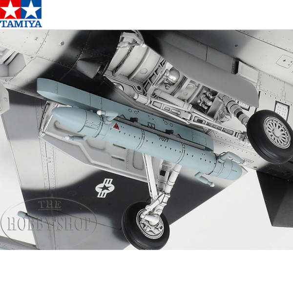 Tamiya 1/48 F-16CN Agressor Adversary Tamiya 1/48 F-16CN Agressor Adversary