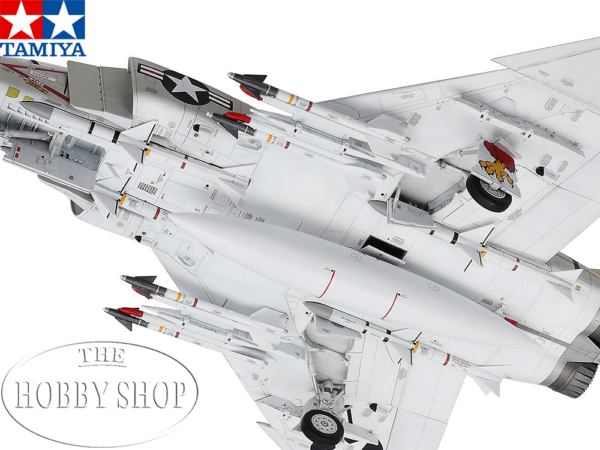 Tamiya 1/48 F-4B Phantom II Tamiya 1/48 F-4B Phantom II