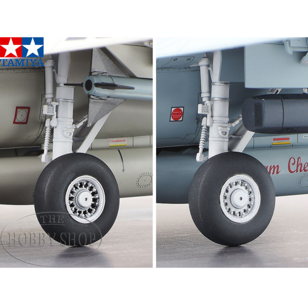 Tamiya 1/48 F-4B Grumman F-14A Tomcat Late Model Tamiya 1/48 F-4B Grumman F-14A Tomcat Late Model