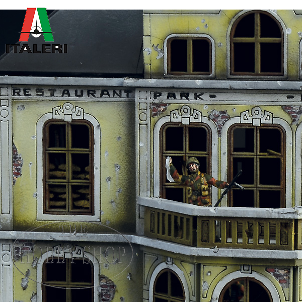 Italeri 1/72 Operation Market/ Garden Hartenstein Hotel Diorama Set