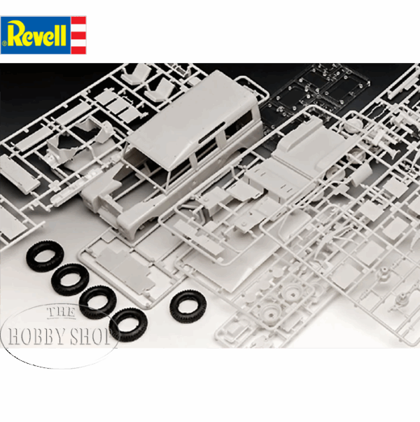 Revell 1/24 Land Rover Series III LWB Station Wagon