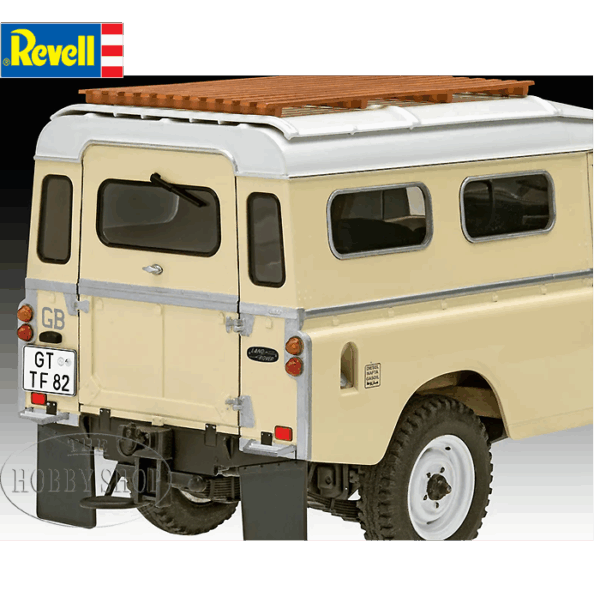 Revell 1/24 Land Rover Series III LWB