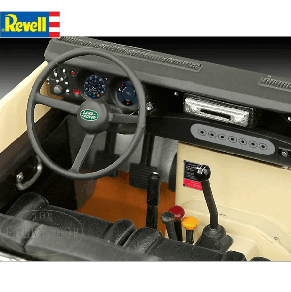 Revell 1/24 Land Rover Series III LWB