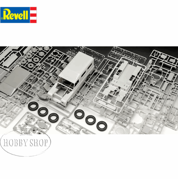 Revell 1/24 Land Rover Series III LWB