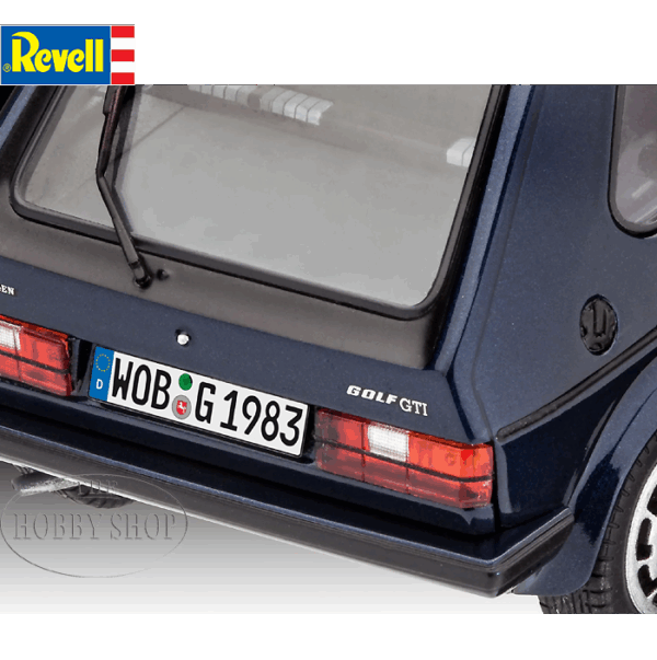 Revell 1/24 VW Golf GTI Gift Set Pirelli