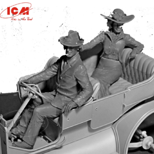 ICM 1/24 American Motorists 1910 Set