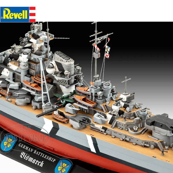 Revell 1/700 & 1/1200 The Legendary Bismarck Gift Set