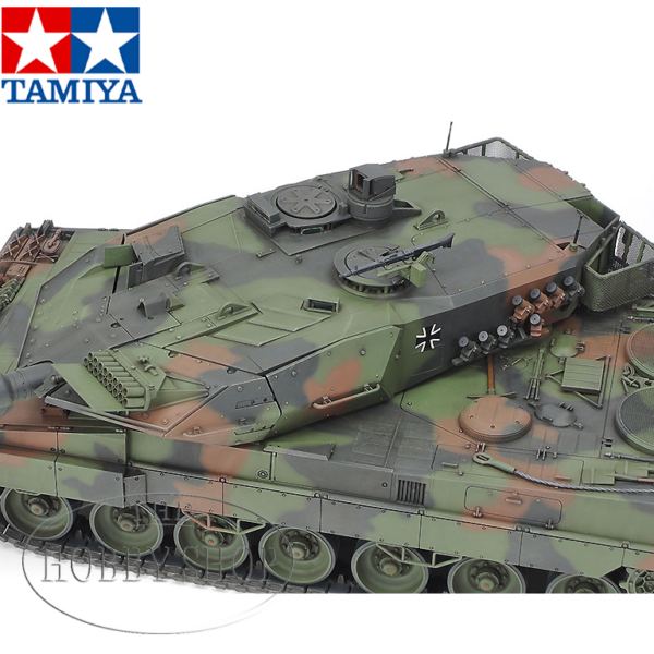 Tamiya 1/35 Leopard 2 A6 Main Battle Tank