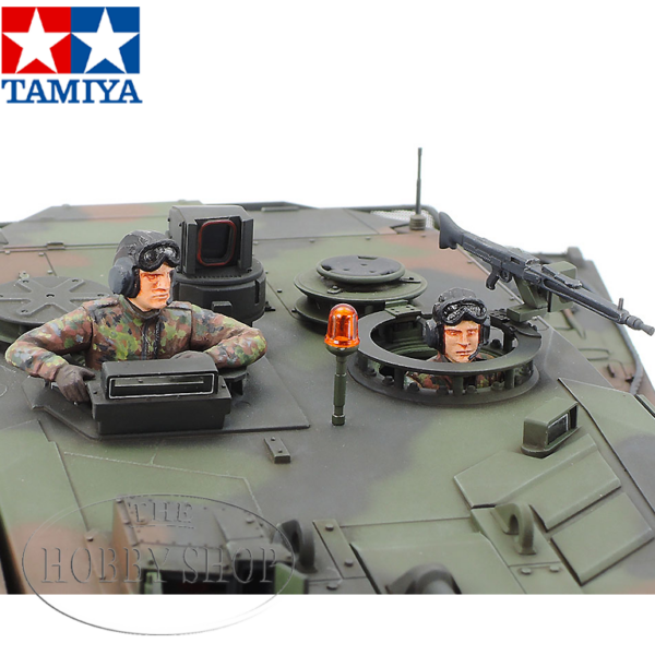 Tamiya 1/35 Leopard 2 A6 Main Battle Tank