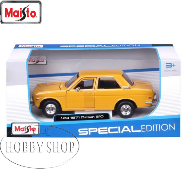 Maisto 1/27 Toyota Hilux Bakkie (White)