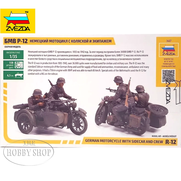Zvesda 1/35 WWII Motorcycle with Sidecar and Crew