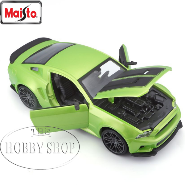 Maisto 1/24 Ford Mustang 2014 Street Racer (Green/Black)