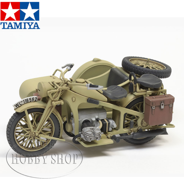 Tamiya 1/35 German Motorcycle & Sidecar & 3 Figurines